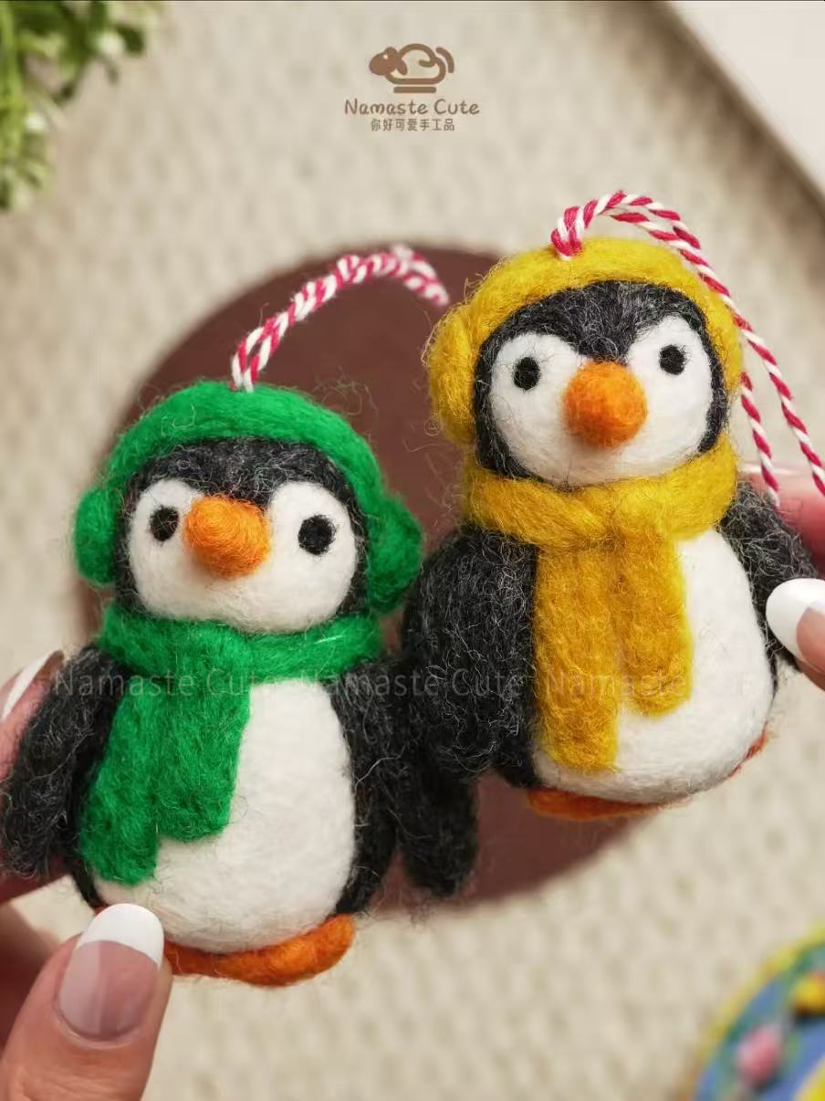 Handcrafted Penguin Bag Charm — 100% Felted Wool, Cozy Scarf & Hat, Made in Nepal