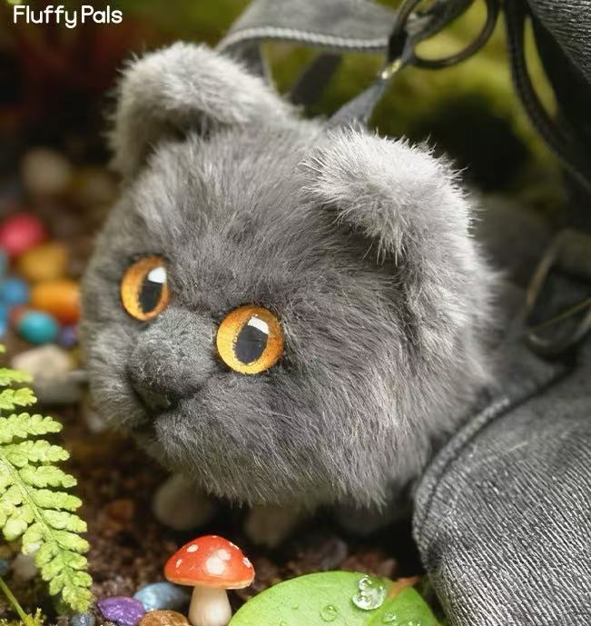 Fluffy Pals Realistic Cat-Head Charm (Big-Eye Plush Edition)——Can be used as a bag charm