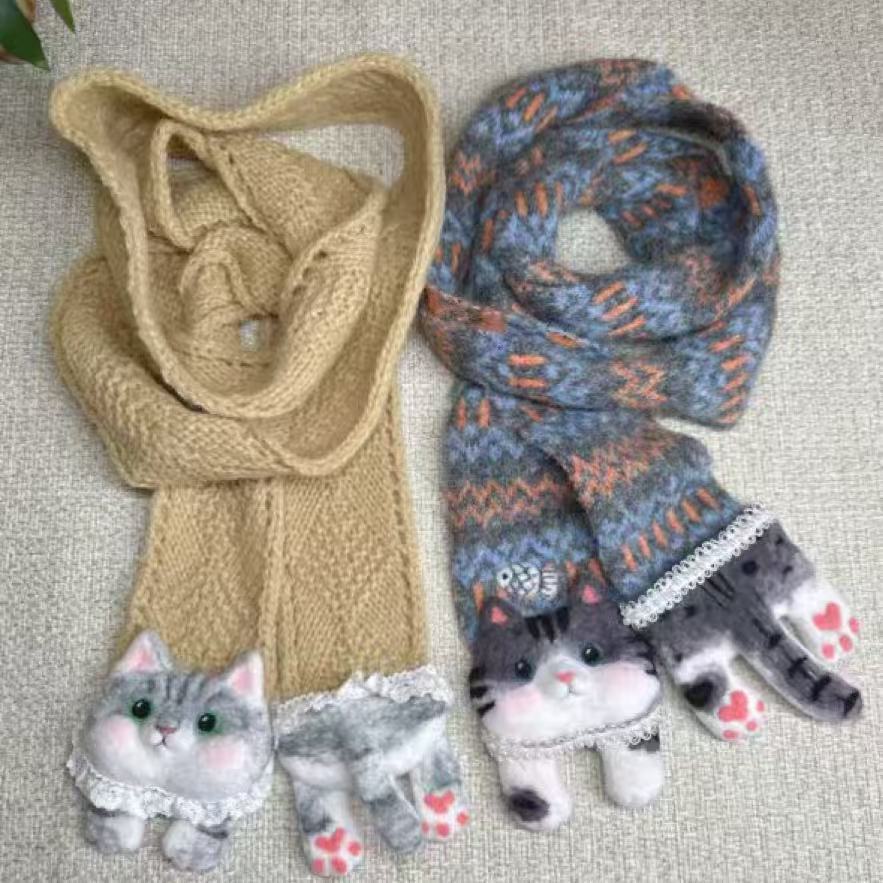 Pure Wool Felt Cat Scarf – Handcrafted by Artists with Wool Felting Technique